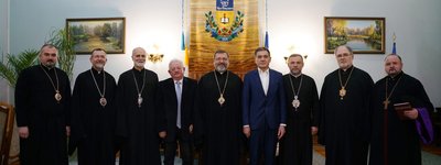 Глава УГКЦ з єпископами Постійного Синоду відвідав університети у Чернівцях