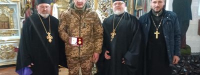 Митрополит Епіфаній нагородив начальника Кременецького військкомату "Хрестом Свободи"