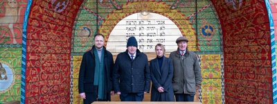 Борис Джонсон відвідав «Бабин Яр» та синагогу «Місце для роздумів»