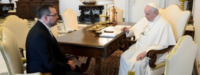 Посол у Ватикані Андрій Юраш та Папа Римський Франциск