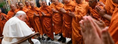 Папа Франциск встретился с буддийскими монахами из Таиланда