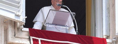 Pope prays for worldwide release of prisoners of war
