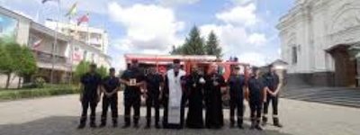 Жидичинському монастирю німецькі благодійники подарували пожежне авто