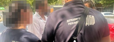 На Одещині ДБР затримало священнослужителя-адвоката, який вимагав гроші у священика