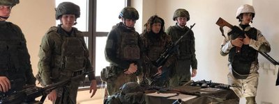 У Мінському жіночому монастирі учасники "СВО" навчали дітей поводитись зі зброєю