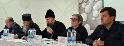 Митрополит-колаборант УПЦ МП взяв участь у «пабєдобєсной» конференції на окупованій частині Херсонщини