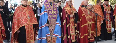 Греко-католики і православні помолилися на пантеоні о. Михайла Вербицького