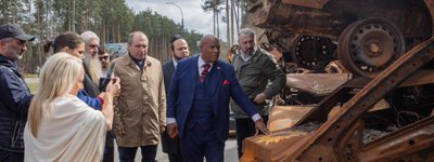 Trump's personal spiritual advisor visits Bucha, Irpin and Borodianka