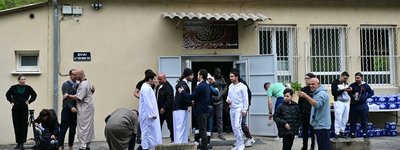 У Франції в мечеті вбили вірянина. Влада відреагувала