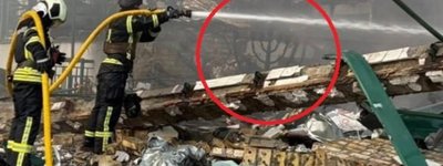 Рабин Моше Реувен Асман показав символічний знак після масованого обстрілу Києва