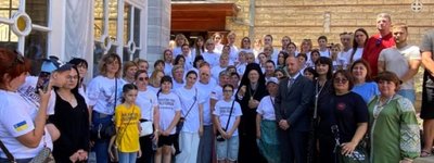 Патріарх Варфоломій зустрівся з рідними українських військовополонених і зниклих безвісти