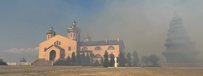 Бог врятував нас!  У Херсоні пожежа зупинилася під стінами монастиря