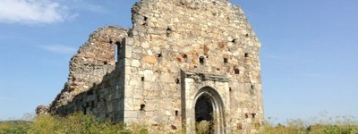 Пошкодження пам’ятки «Костел Івана Хрестителя»: у Берегові судитимуть архітектора