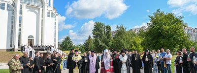 Предстоятель ПЦУ в Бучі помолився за вбитих окупантами мирних мешканців та захисників України