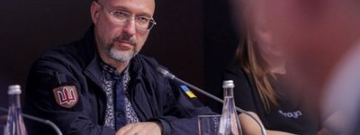 Шмигаль: Сотні капеланів духовно підтримують воїнів на фронті, ризикуючи життям