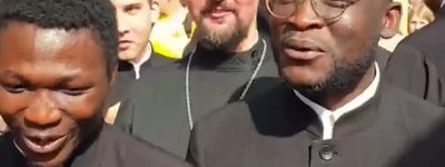 Семінаристи в Москві на Хресній ході: "Мы русские с нами Бог"