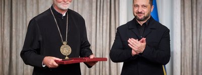 Владимир Зеленский лично вручил митрополиту Борису (Гудзяку) орден «За заслуги» I степени