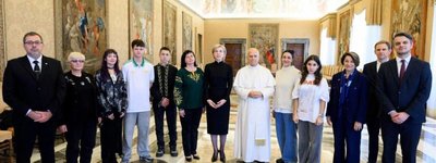 Pope Leo XIV welcomes a group of Ukrainian children who were successfully returned from Russia