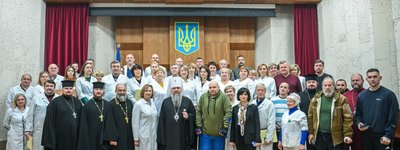 Предстоятель ПЦУ відвідав поранених захисників України та відзначив медиків