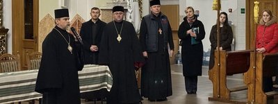 УГКЦ у Тернополі подарувала холодильники постраждалим від ракетного обстрілу
