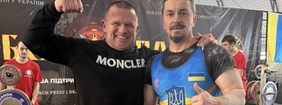 "І як завше моя подяка моєму тренеру Павлу Зінько, який є моєю рушійною силою, а особливо тоді, коли не вірю у свої сили. Дякую, друже Павле, ми зробили це разом!!!!", — написав о. Макарій