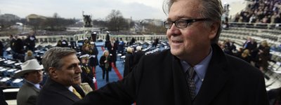 Екс-радник Трампа обговорював з Епштейном стратегії дискредитації Папи Франциска, - ЗМІ