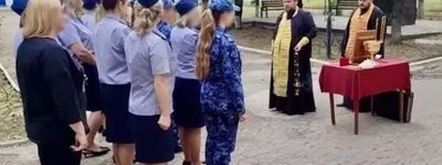 У Бердянську «освятили» катівню, де утримують полонених українців