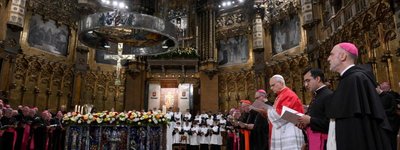 Лев XIV очолив молитву Розарію в Монсерраті