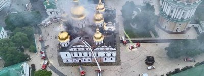 Пожежу на даху Успенського собору ліквідовано
