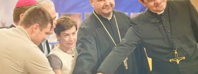 У костелі Святого Миколая в Києві погасили марку до 25-річчя візиту Папи Івана Павла ІІ