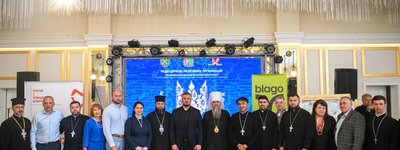 Предстоятель ПЦУ у Чернівцях взяв участь у молитовному сніданку та благодійному аукціоні