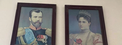 Цар Микола ІІ з дружиною на іконах в Києво-Печерській лаврі