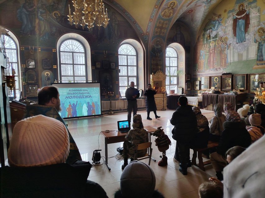 «Духовно-патріотичне» виховання як вибивати українців в підмосковному храмі РПЦ МП - 165978 «Духовно-патріотичне» виховання як вибивати українців в підмосковному храмі РПЦ МП - фото 165978
