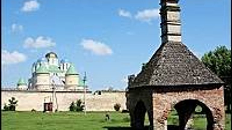 В Межириче расположен уникальный памятник староукраинского зодчества - фото 1