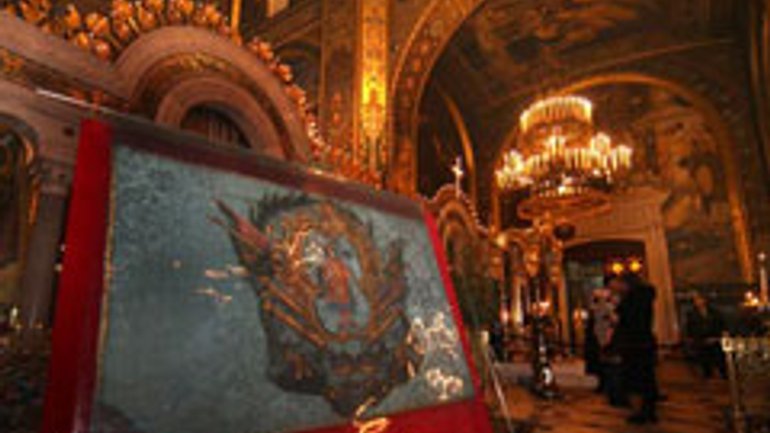 Во Владимирском соборе было освящено Казацкое знамя XVIII ст - фото 1
