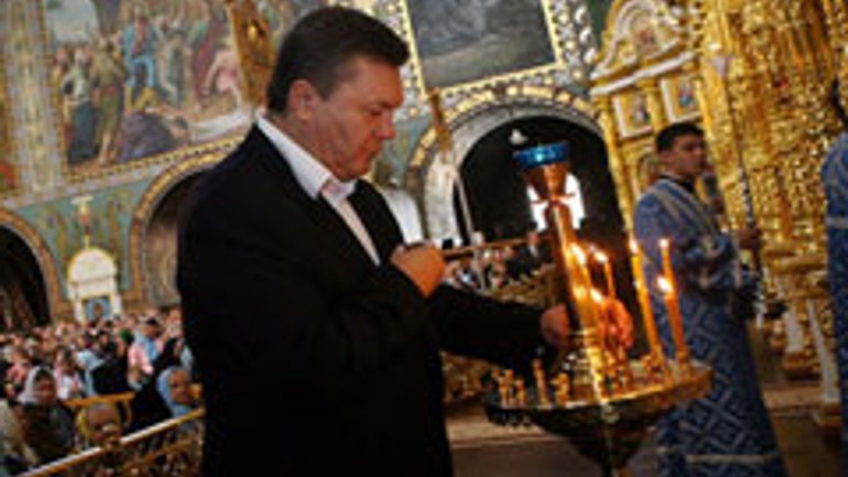 Перед присягою Янукович у Лаврі помолиться за Україну - фото 1