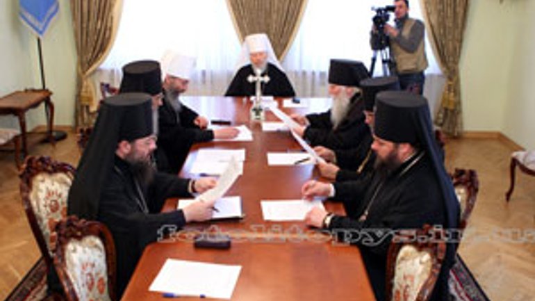 UOC-MP Synod Addresses New President - фото 1
