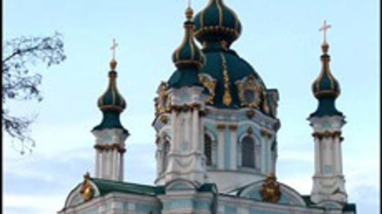 На сьогоднішньому засіданні Кабміну може бути прийнята постанова про передачу Андріївської церкви у Києві УАПЦ - фото 1