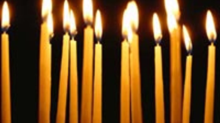 Священики УПЦ КП та РКЦ спільно вшанували жертв масового розстрілу 1941 року - фото 1
