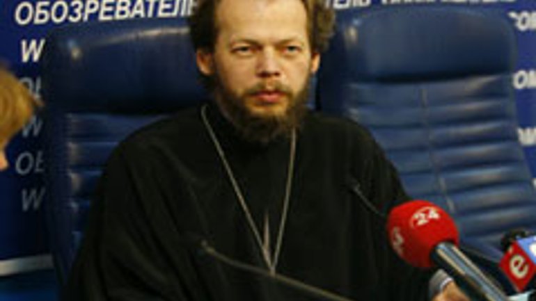 UOC-MP Denies Political Motives of Visit of Patriarch Kirill - фото 1