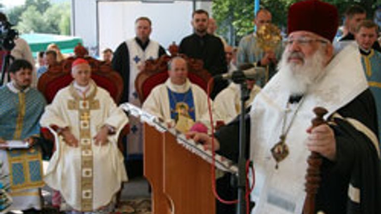 Over 80 Thousand Pigrims, Including Governors, Participated in Pilgrimage to Zarvanytsya - фото 1