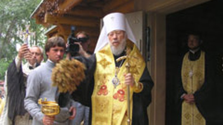В Киеве освятили храм, который должен стать местом крещения современных киевлян - фото 1