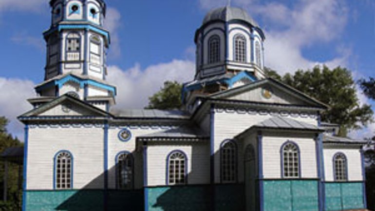 Біля Києва згоріла дерев’яна церква УПЦ (оновлено) - фото 1