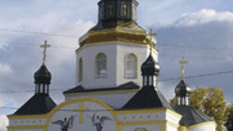 UOC-KP Reports Reps of Moscow Patriarchate Seize Church of Kyivan Partriarchate - фото 1