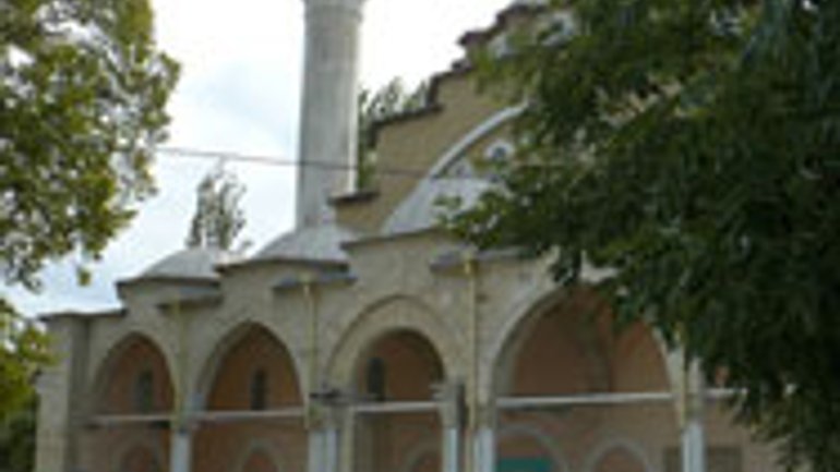 Міськрада Євпаторії погодилася передати у власність ДУМК мечеть Хан Джамі - фото 1