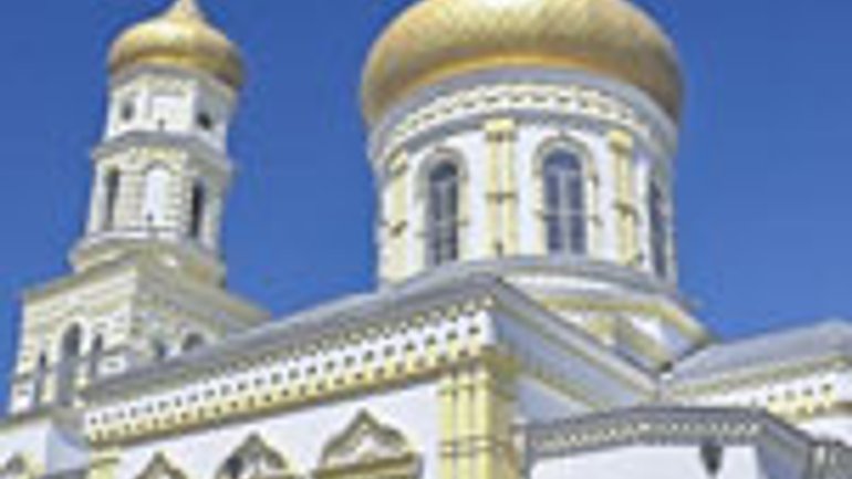 В Новомосковске храм ис­полняет желания, а в соборе на Северном — свой зоопарк - фото 1
