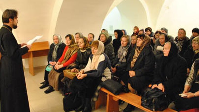 У Вінницькій єпархії УПЦ (МП) продавців свічок перевчать на місіонерів - фото 1
