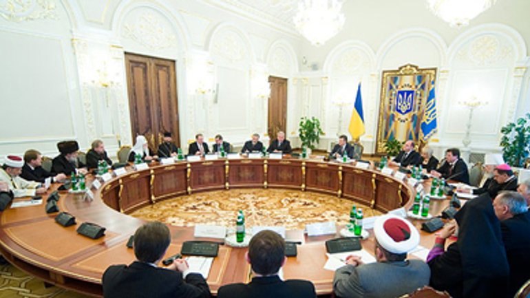 По итогам встречи с религиозными лидерами Президент Украины даст ряд поручений органам власти - фото 1