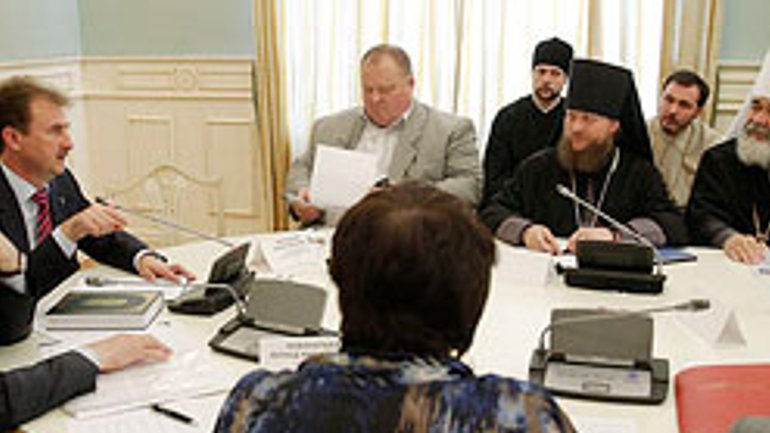 Руководители 13 областей Украины обсудили з представителями Церквей возникшие проблемы - фото 1