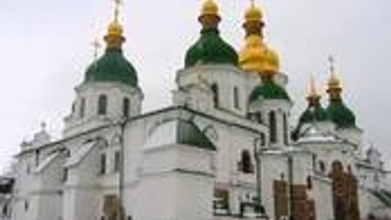 Сьогодні Католікос-Патріарх Ілія II відвідає Софію Київську - фото 1